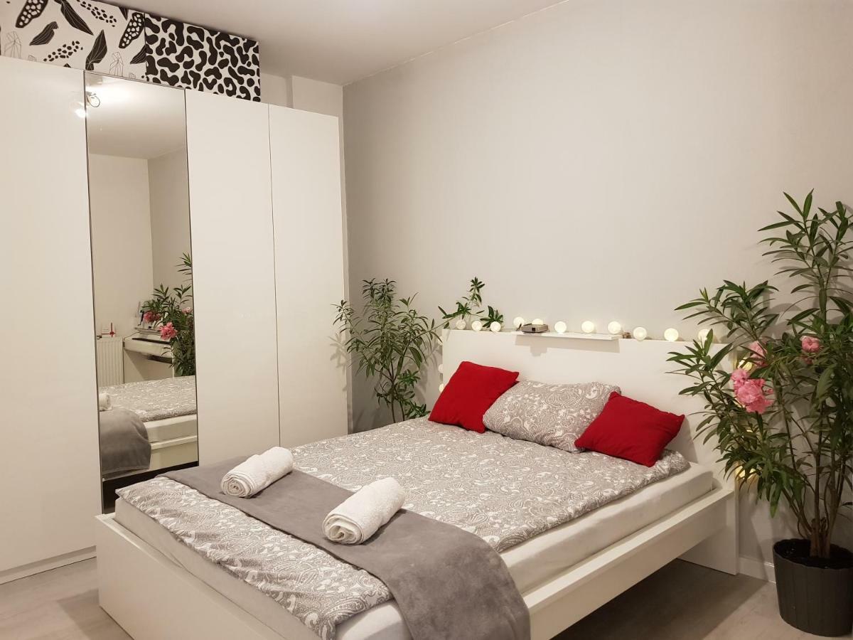 Whitedreams Apartment Lodz  Luaran gambar
