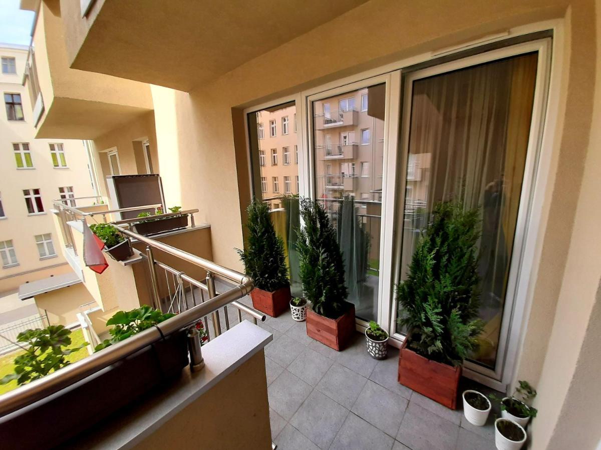 Whitedreams Apartment Lodz  Luaran gambar